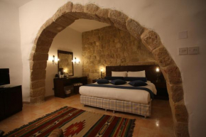 Гостиница The Old Village Hotel & Resort  Вади Муса